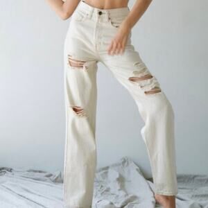 BDG High Rise Baggy Distressed Cream Color Jeans‎ women’s size 28 urban
